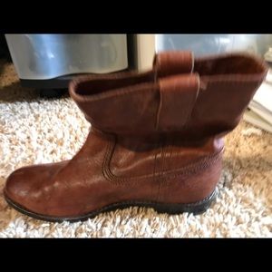 Frye Boots Anna Shortie size 5.5 color Cognac